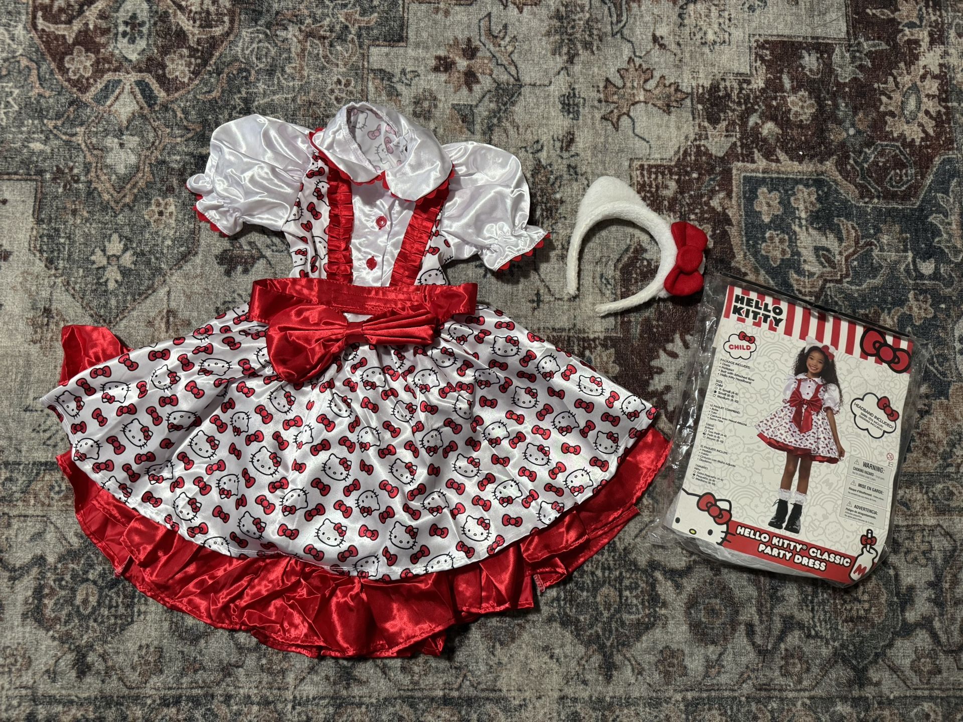 Hello Kitty Costume 6/8