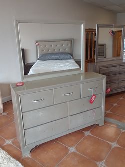 New dresser with mirror