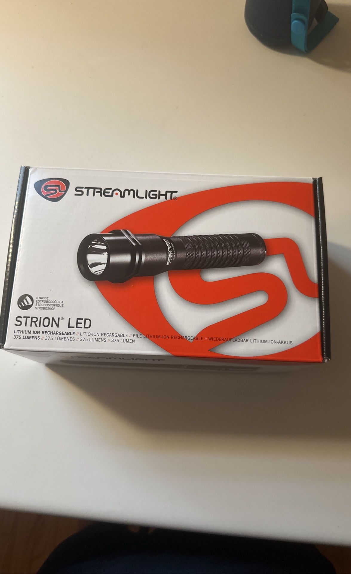 Strion Led Flashlight