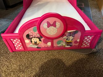 Minnie Mouse toddler bed and mattress