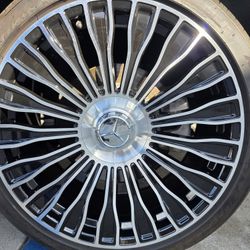 20"new Staggerd Wheels With New LEXANI Tires For MERCEDES BENZ S560 2021 