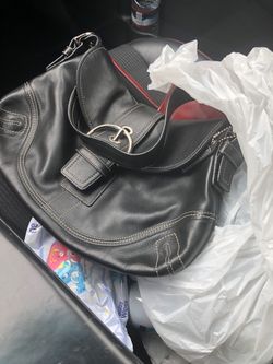 Coach bag 100 % Real serial number inside very good condition-leather women’s bag