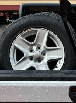 Rines Y Gomas Jeep Wrangler