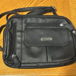 BLACK PURSE