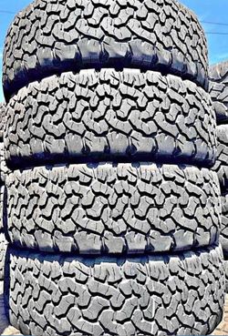 275/65/18 Bfgroodrich Selling a set of 4 tires in excellent condition 🫡