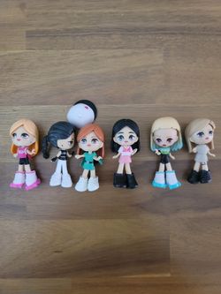 BLACKPINK Mini Doll Figures Set of 6