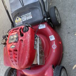 Troy Bilt Push Mower 6.75hp 190cc.   Good Working Condition Tested Before Buy It 160$$ Cash 
