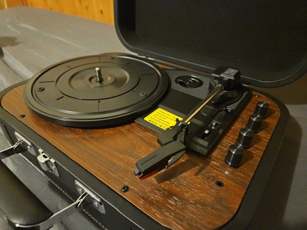 Voksun Record Player