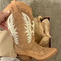 Women's Cowboy Boots Size 8