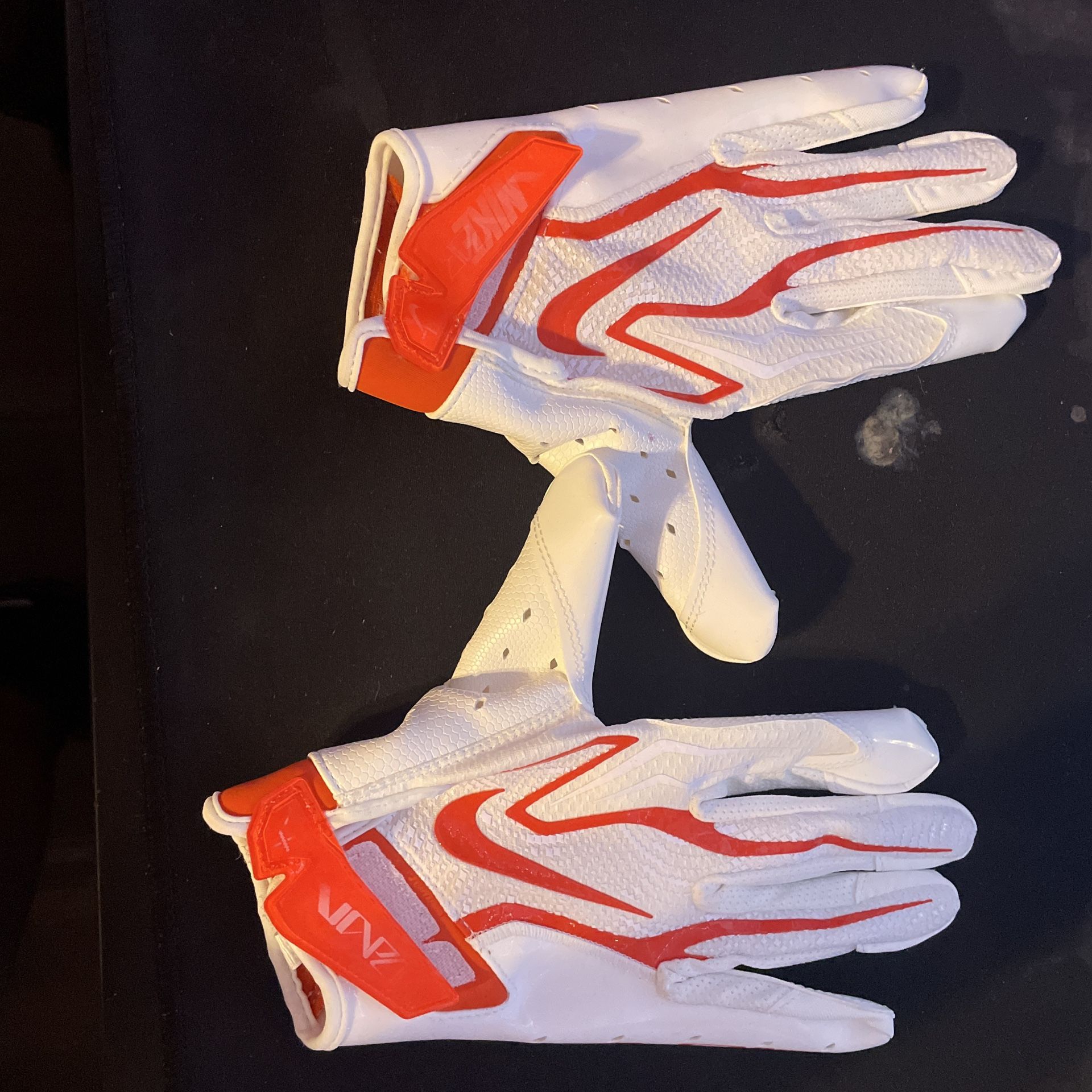Size-(Small) Nike elite football gloves