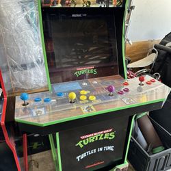 Arcade1up Teenage Mutant Ninja Turtles - Turtles in Time arcade game
