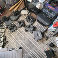 Vintage Video Games Nintendo SEGA Playstation Game Cube...