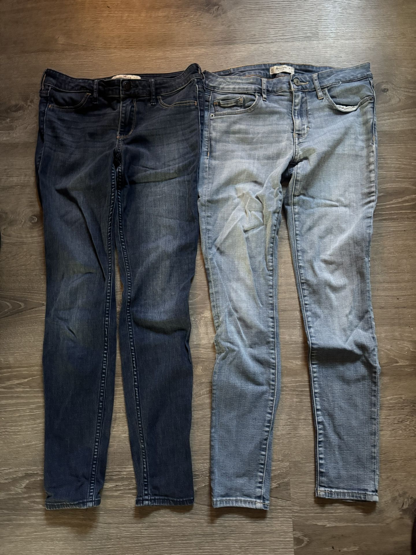 Abercrombie &Hollister Women’s Jeans W27