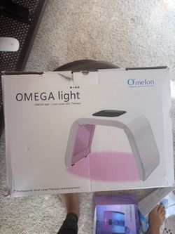 O'melon Omega Light LED Therapy Device