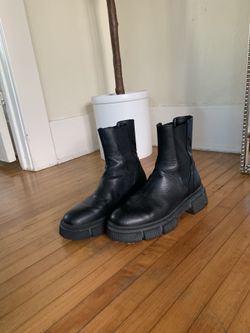 Zara Boots Size 81/2