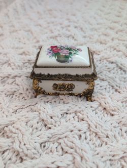 Trinket Box - Vintage 