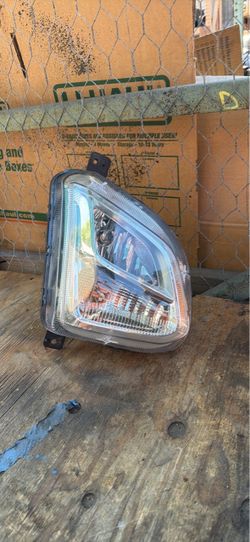 2018 2019 Chevy Equinox foglight right side