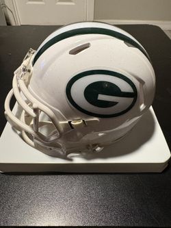 Gilbert Brown Autographed Mini Helmet & 8x10 Photo