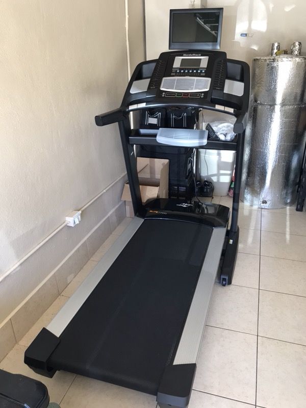 NORDICTRACK ELITE 7700 TREADMILL WITH TV INCLUDED for Sale in Pompano Beach FL OfferUp