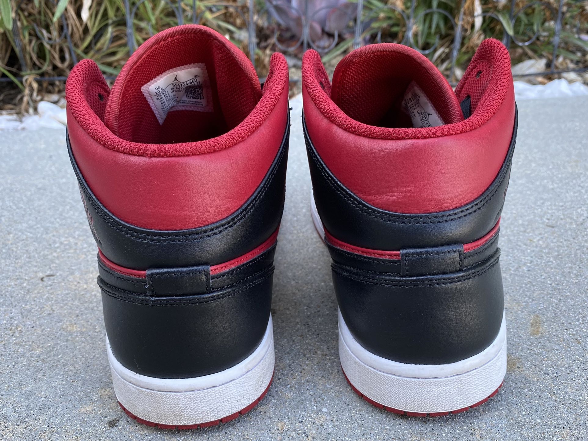 Air Jordan 1 Mid Reverse Bred (Red/Black) 10.5