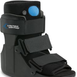 United Ortho USA14115 Short Air Cam Walker Fracture Boot, Medium, Black