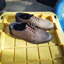 Clarks Size 11 1/2