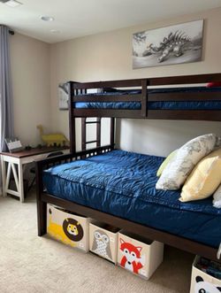 Queen twin bunk bed