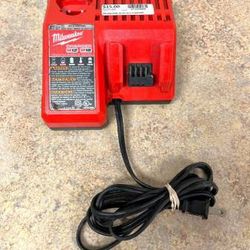Milwaukee 48-59-1812 M12 M18 Multi-Voltage Charger