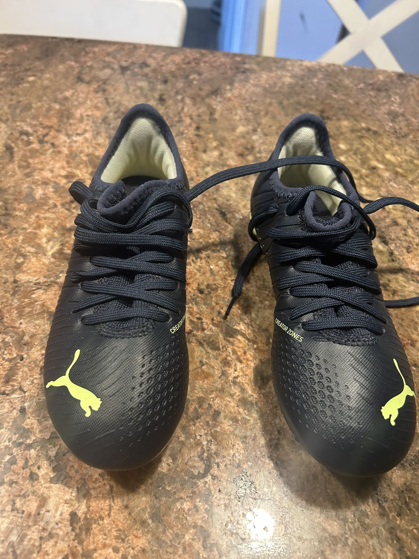 Boys Cleats 2.5 Brand New