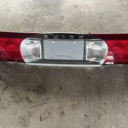 2004-2007 Buick Rendezvous Trunk Lid Mounted Taillight