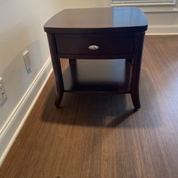 Corner Table