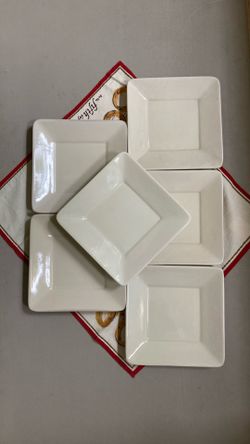 Ivory  Crackle Square Plates