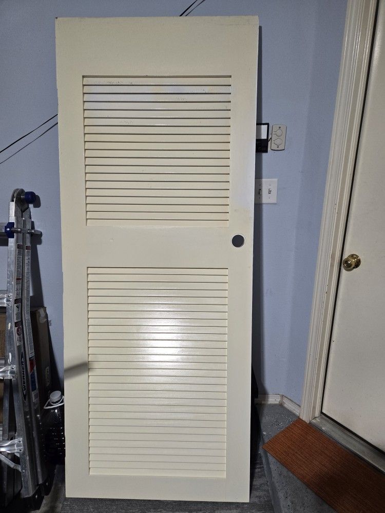 Solid Wood Interior Louvered Door 32 x 80