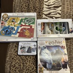 Harry Potter Glassware Set, 3D puzzle,  And Special Edition Card Set