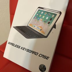 iPad Pro 11 Integrated Keyboard with Case with Pencil Holder, 1st/2nd/3rd Generation Pro 11 Inch 2018/2020/2021, Shockproof Smart Folio Keyboard, 7 Co