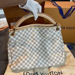 LOUIS VUITTON DAMIER AZUR ARTSY MM - Brand New Never Used