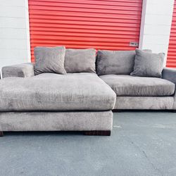 Ashley Furniture Manzani 2 Piece Sectional with Chaise sala couch