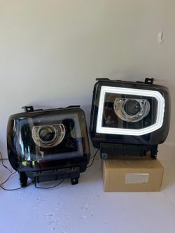 GMC Sierra 2014-2018 Headlights