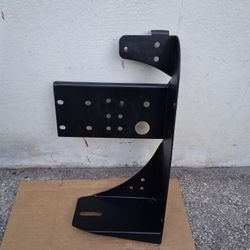 Yes. It's Available Teraflex Hi-Lift Jack Mount "Please Read Description Part Of Posting"