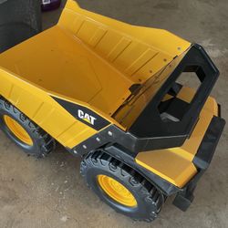 Cat Dump Truck Toy 