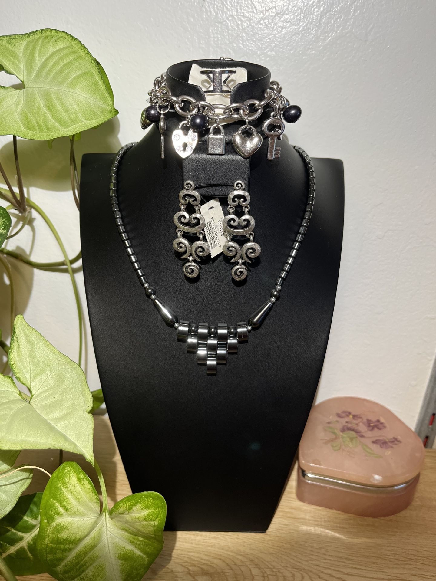 4- piece black and silver jewelry set