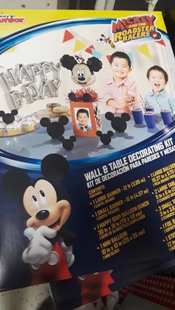 Mickey balloon and table decorations