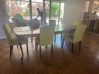 100% Wood Extension Dining Table
