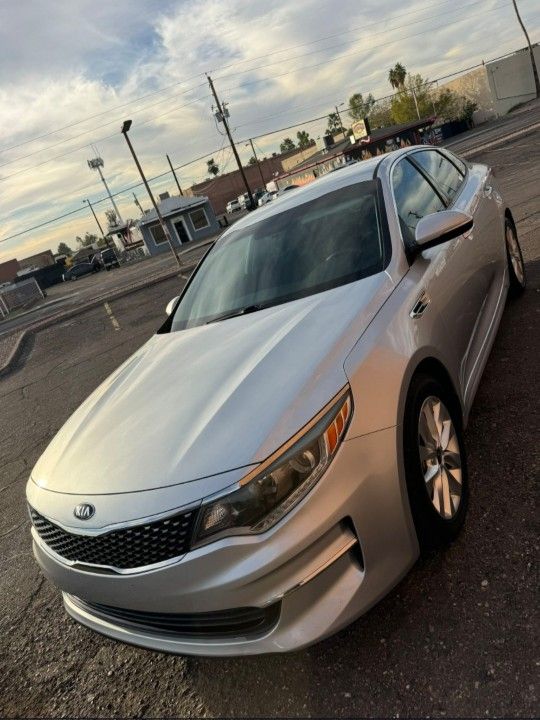 2018 KIA Optima