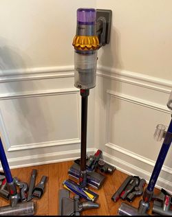 Dyson sv47 v15 detect cordless stick vacuum
