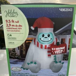 Holiday Living 9.51-ft Lighted Yeti Christmas Inflatable BRAND NEW