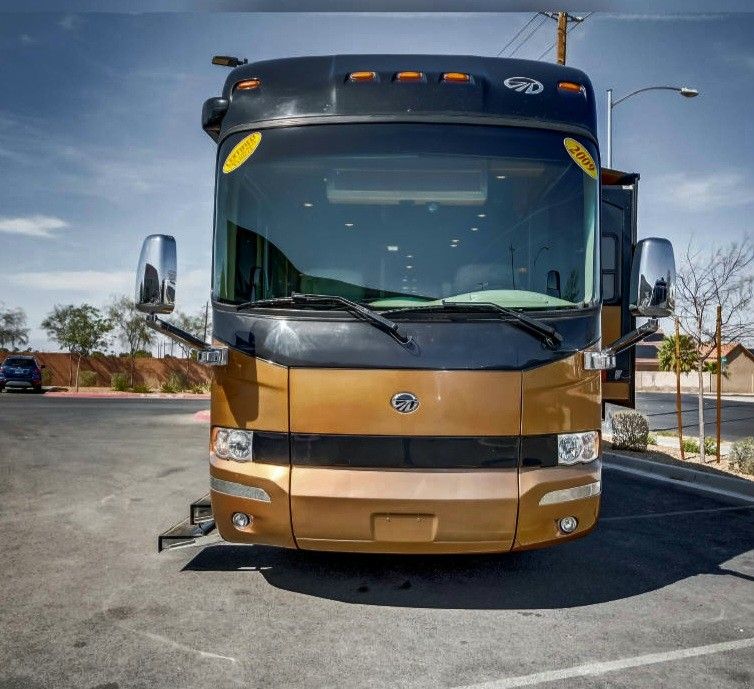 2009 Monaco Executive Sierra IV