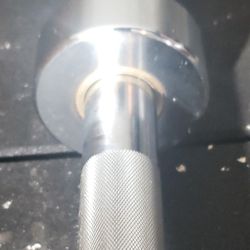 New Olympic 7ft 45 Pound Barbell. Includes Clips