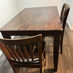 Dinning Table With Chairs