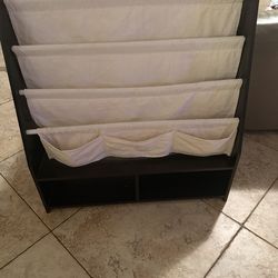 Kids bookshelf
